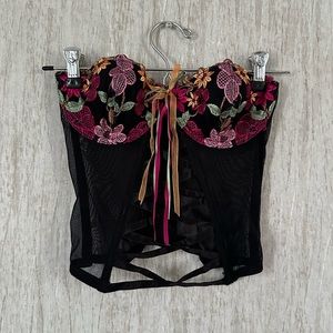 💗 Strapless Corset Top